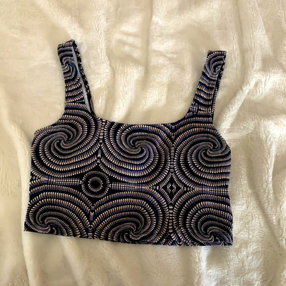 patterned cropped tank